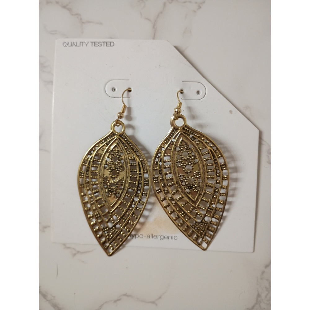 Time and Tru Gold-Tone‎ Boho Leaf Filigree Drop Earrings - NWT